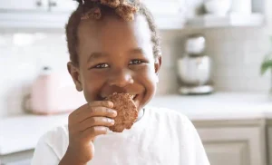 Read more about the article Can Babies Have Honey Graham Crackers: Quick Answer