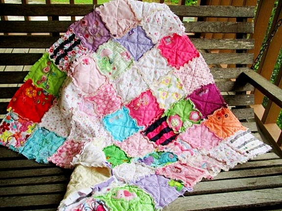 You are currently viewing What to Do With Old Baby Clothes: Proper Using