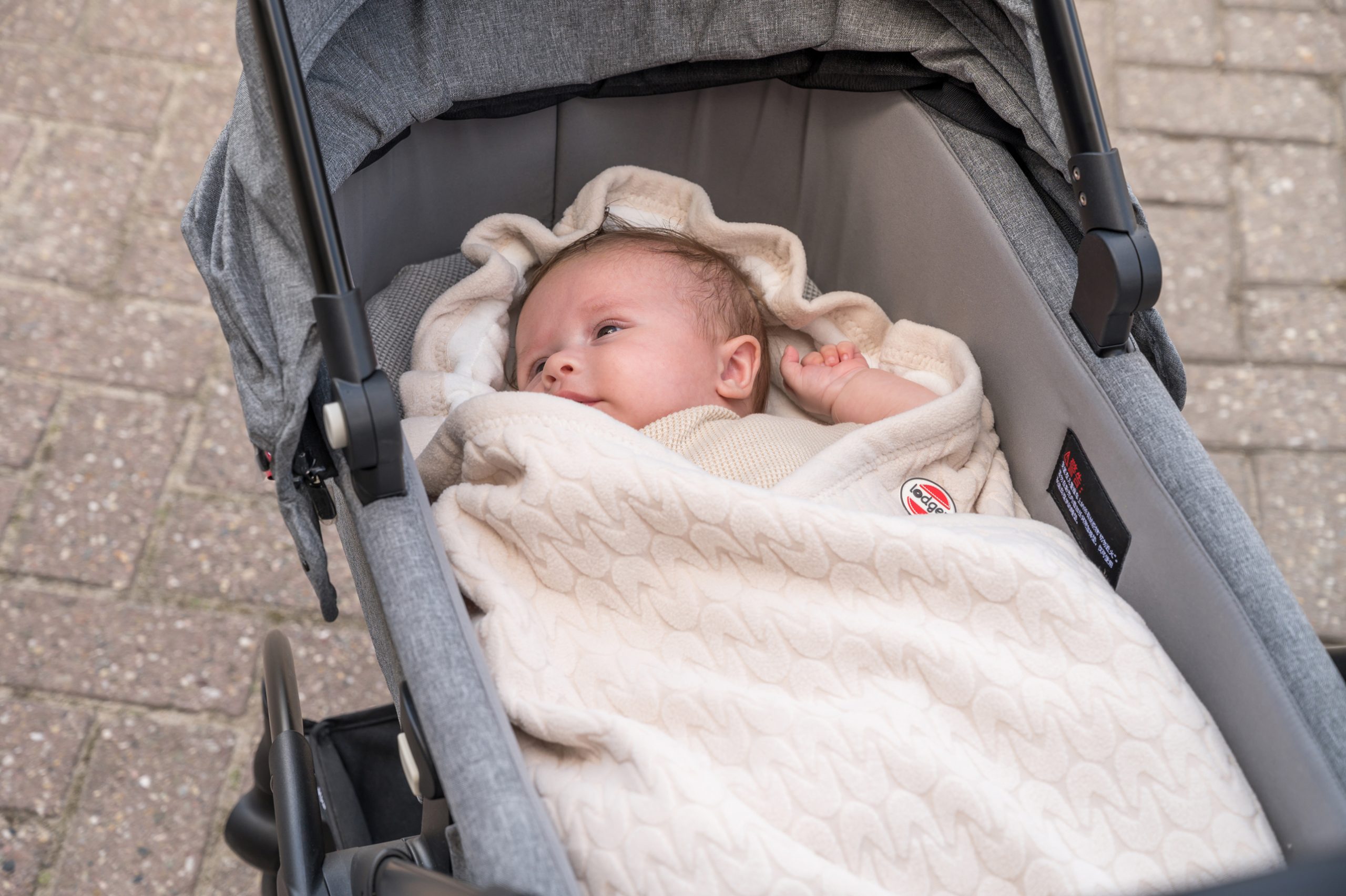 You are currently viewing How to Keep Baby Warm in Stroller: Effective Tips