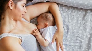 Read more about the article Should You Change Baby Before Or After Feeding