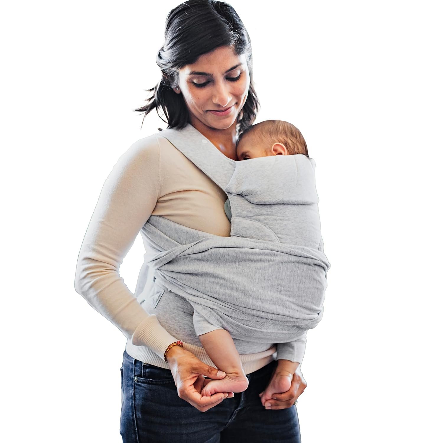 Read more about the article Cuddles in Comfort: A Review of the Boppy ComfyGrow Baby Carrier!